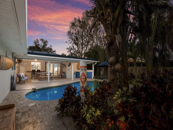 Shaw's Point Bradenton Short 5 mile Drive to Beach cute Villa
